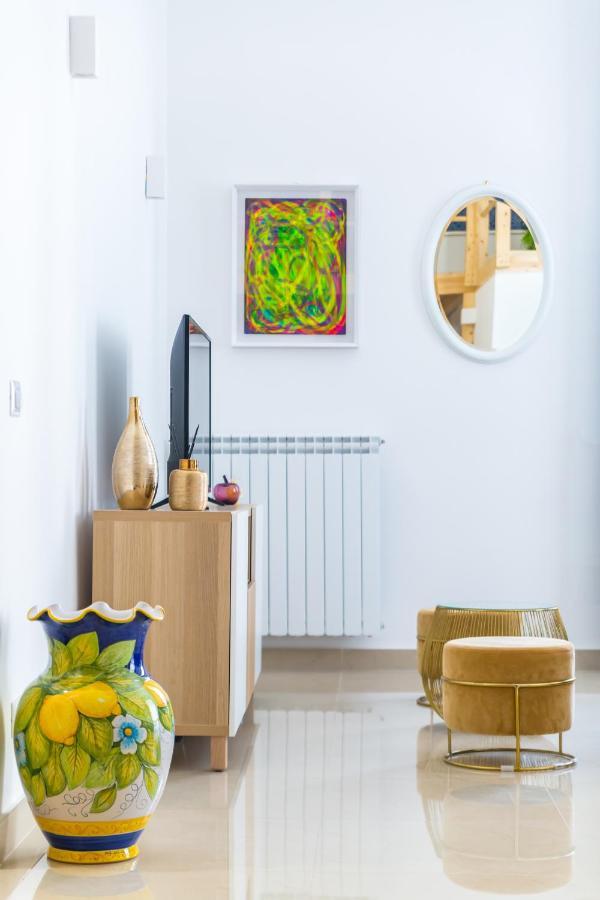 Naiva Apartment Naples Luaran gambar