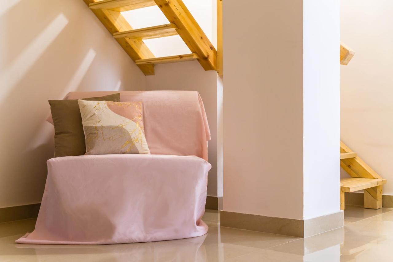 Naiva Apartment Naples Luaran gambar