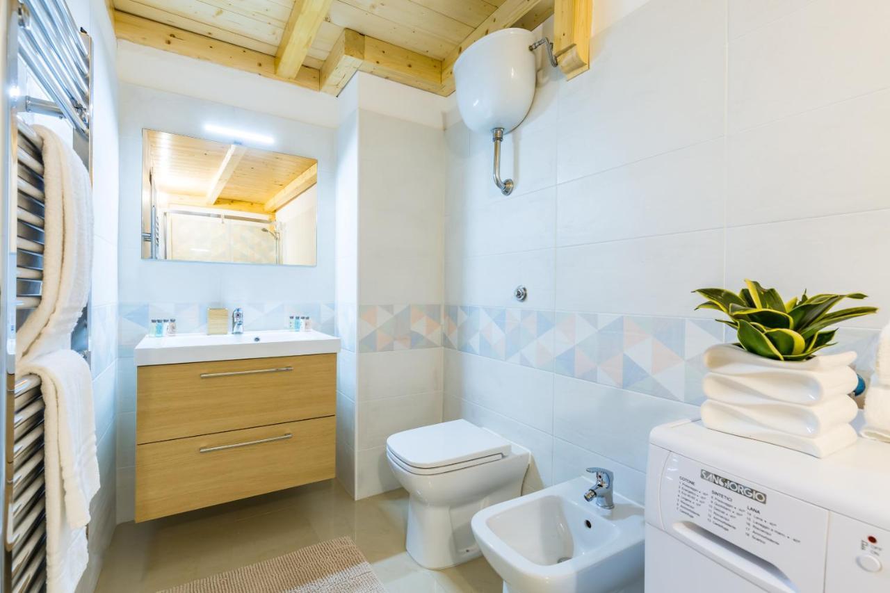 Naiva Apartment Naples Luaran gambar
