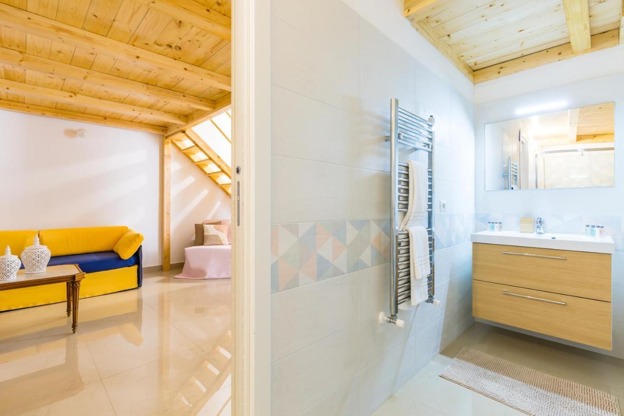 Naiva Apartment Naples Luaran gambar